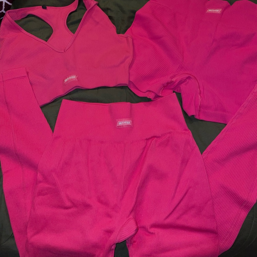 Bo+tee pink bundle: sport bra size M, shirts size M, and leggings size M